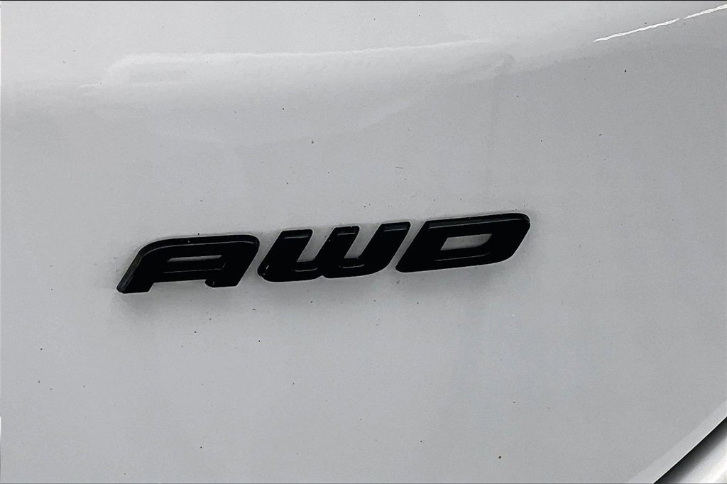 Used 2022 Ford Edge SE w/ Black Appearance Package image 8