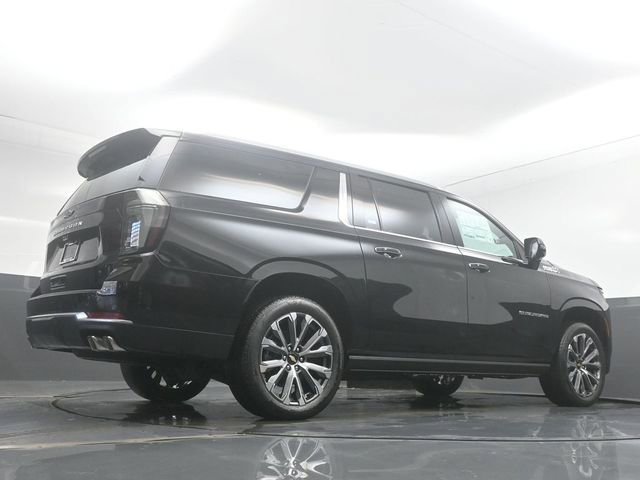 New 2026 Chevrolet Suburban High Country image 12