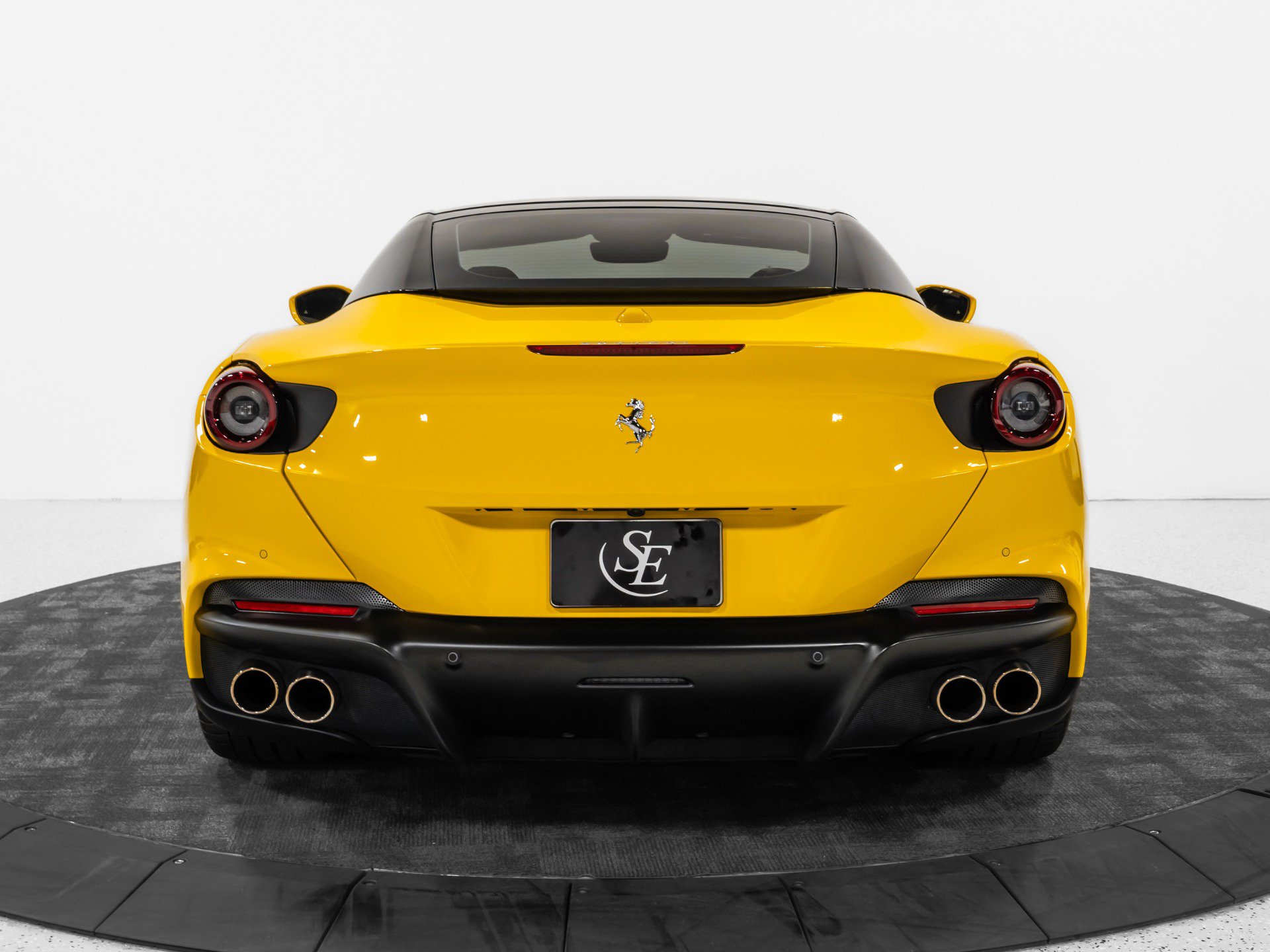 Used 2023 Ferrari Portofino M RWD image 17