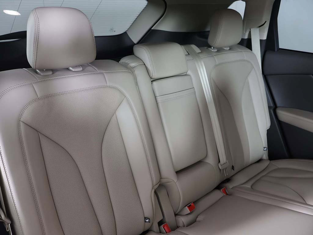 Used 2022 Lincoln Nautilus Reserve w/ Luxury Package image 36