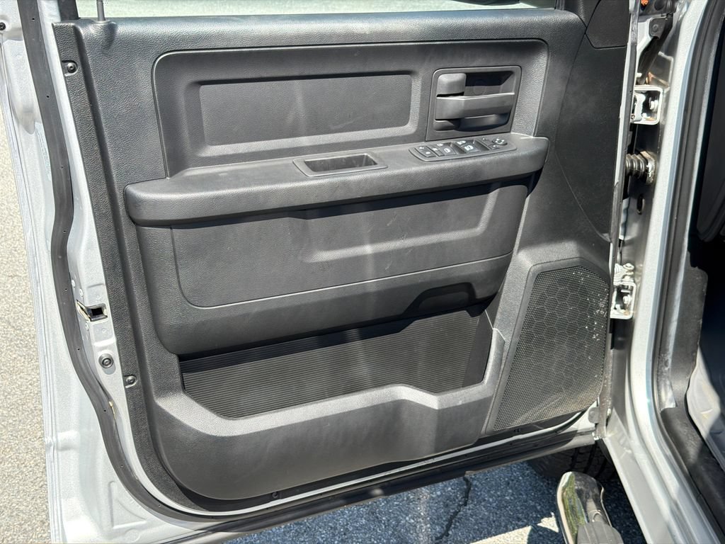 Used 2017 RAM 1500 Tradesman w/ Popular Equipment Group RWD image 10