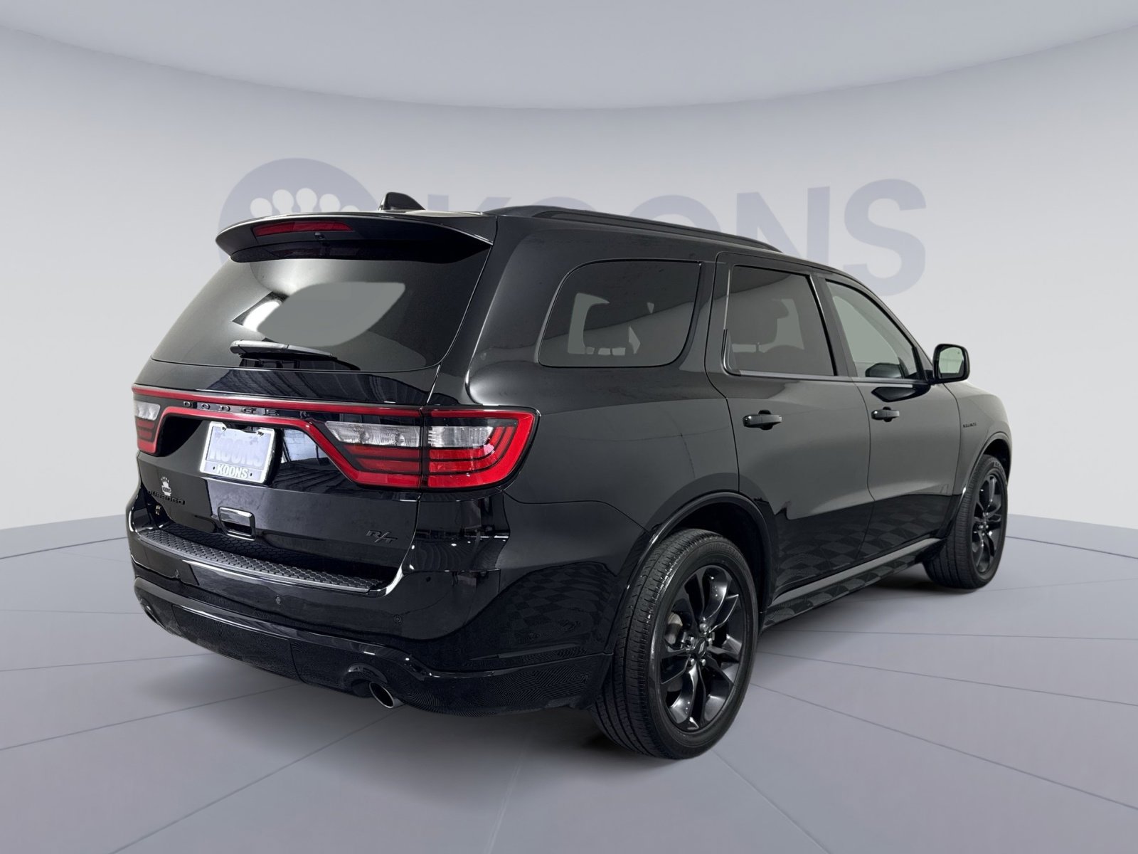 Used 2023 Dodge Durango R/T w/ Hemi Orange Plus Package AWD/4WD image 7