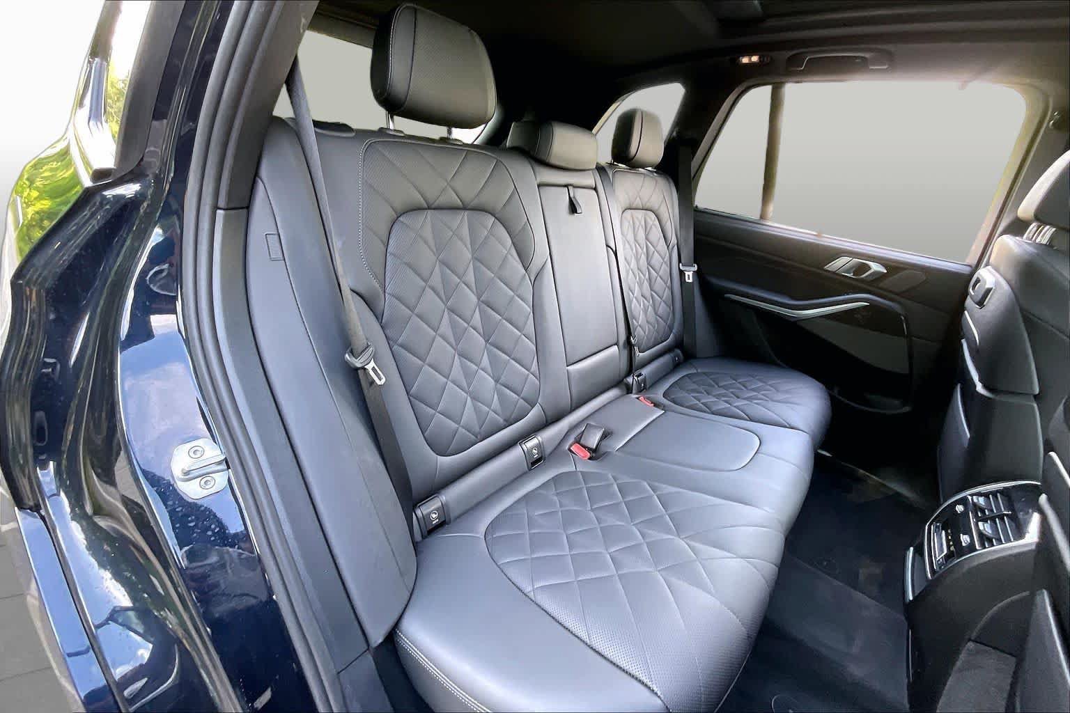 Used 2025 BMW X5 M60i w/ Executive Package AWD/4WD image 19