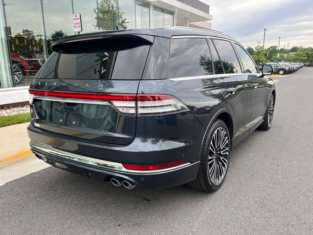 Certified 2022 Lincoln Aviator Black Label w/ Dynamic Handling Package AWD/4WD image 9