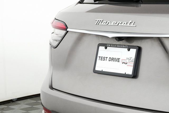 Certified 2022 Maserati Levante GT image 34