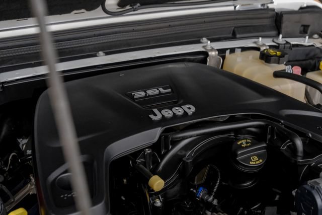 Used 2020 Jeep Gladiator Sport w/ Quick Order Package 24S AWD/4WD image 4