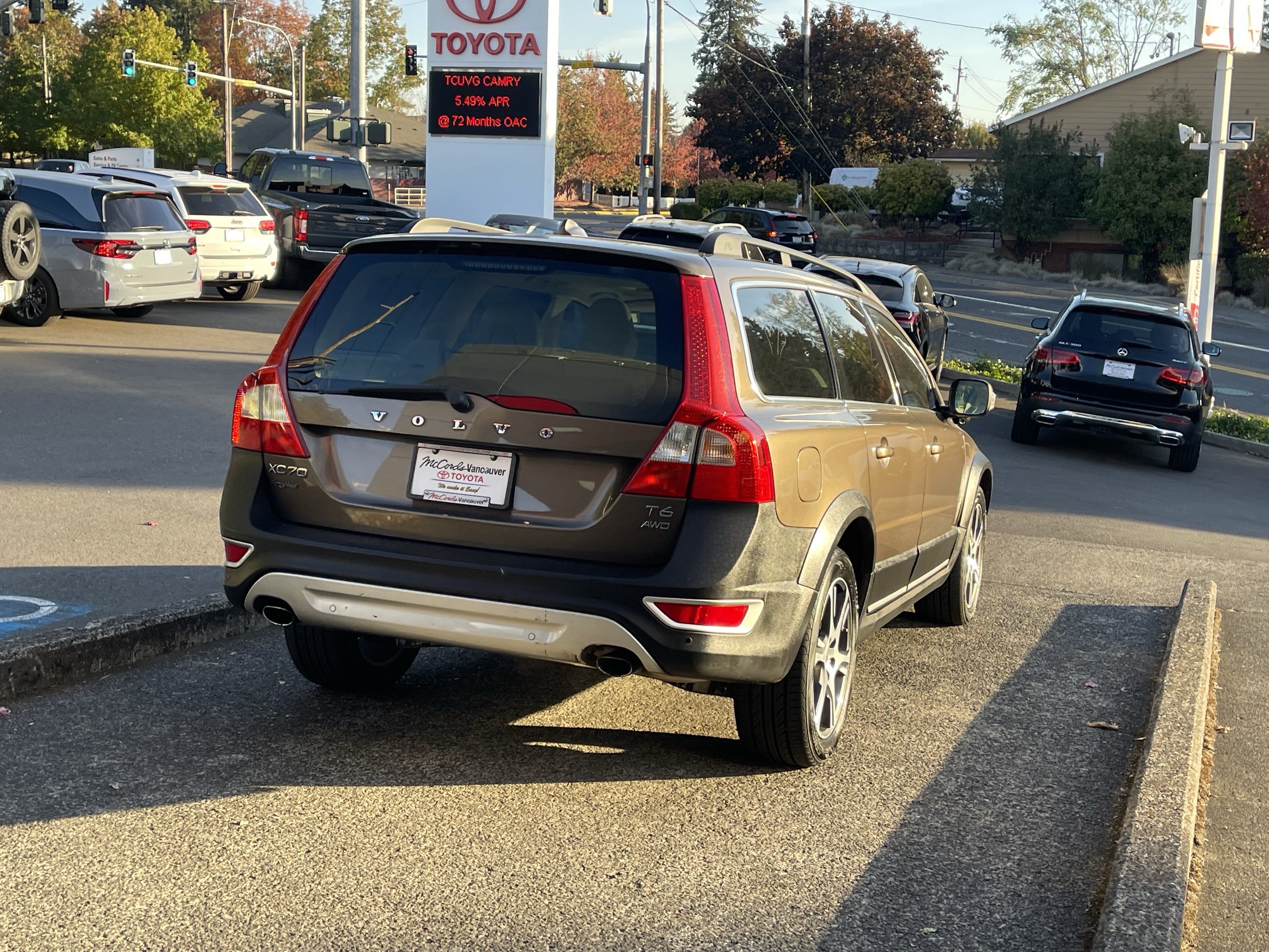 Used 2013 Volvo XC70 T6 AWD/4WD image 6