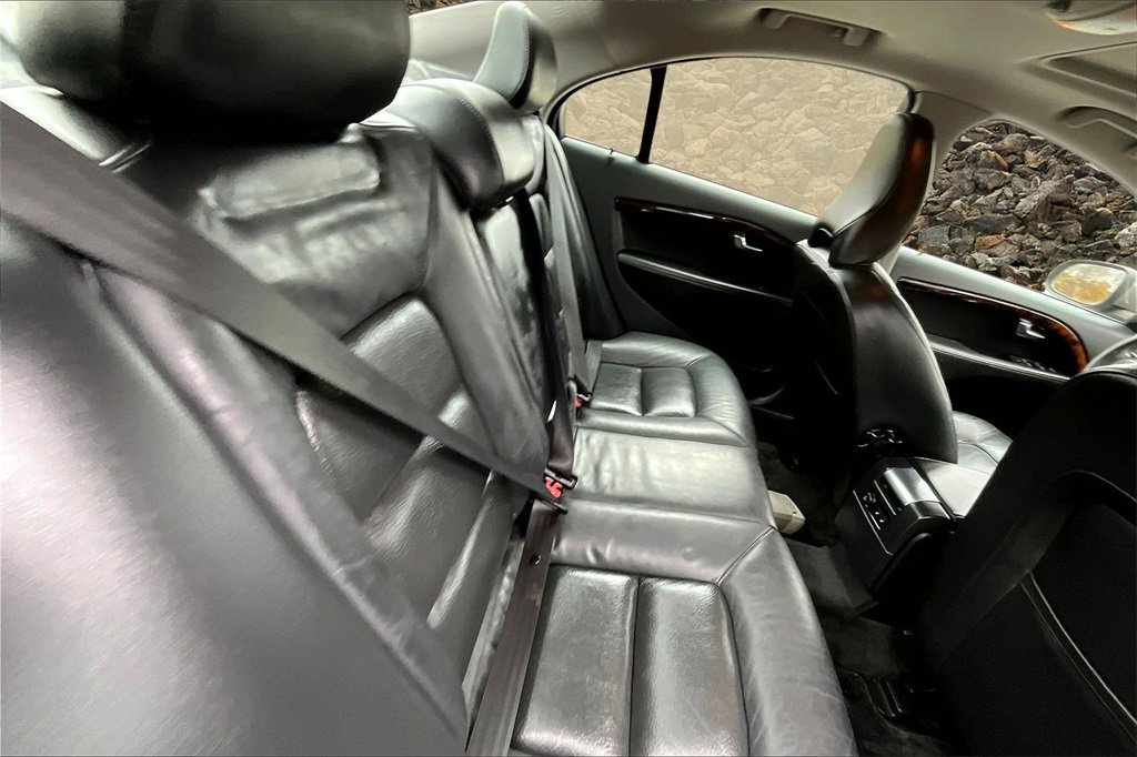 Used 2012 Volvo S80 T6 w/ Climate Pkg image 25