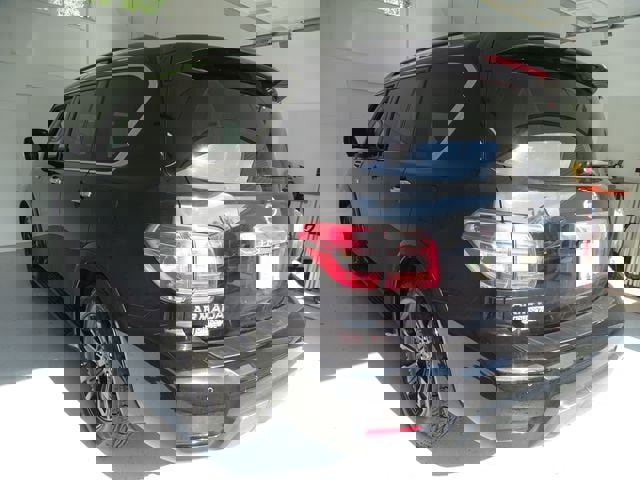 Used 2020 Nissan Armada Platinum w/ Captain's Chairs Package AWD/4WD image 22