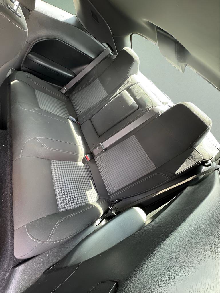 Used 2021 Dodge Challenger SXT w/ Driver Convenience Group image 15