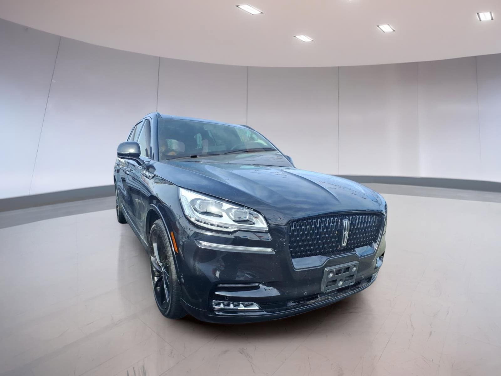Used 2024 Lincoln Aviator Black Label w/ Jet Package AWD/4WD image 1