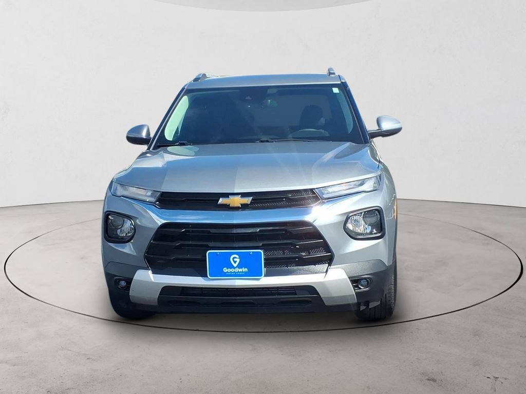 Used 2023 Chevrolet TrailBlazer LT FWD image 2