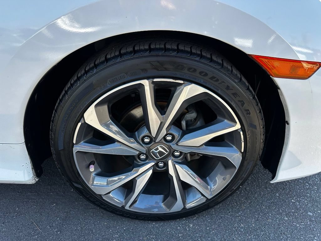 Used 2019 Honda Civic Touring image 14