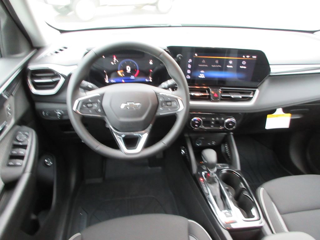 New 2026 Chevrolet TrailBlazer LT w/ Convenience Package FWD image 14