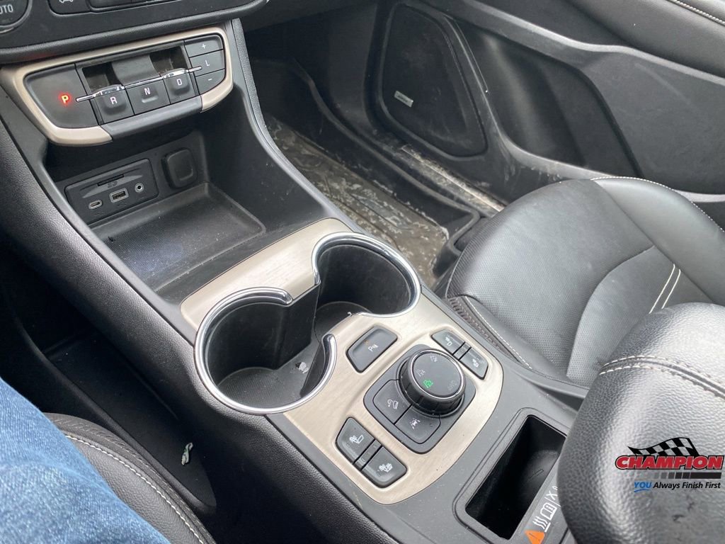 Used 2022 GMC Terrain Denali w/ LPO, Floor Liner Package image 20