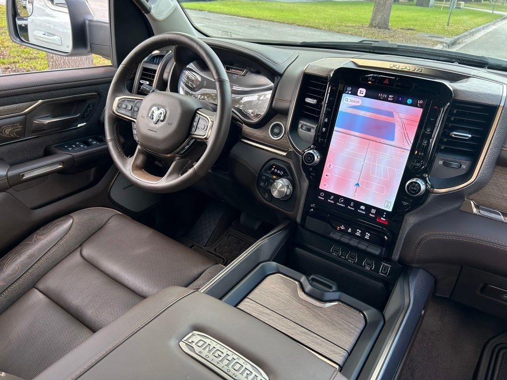 Used 2025 RAM 1500 Limited AWD/4WD image 10