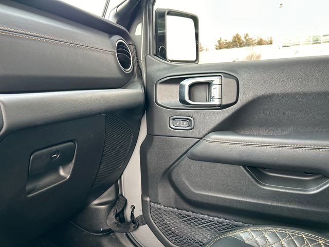 Used 2022 Jeep Gladiator Overland image 18