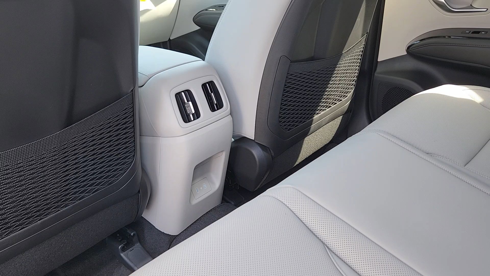 New 2026 Hyundai Tucson Limited AWD/4WD image 17