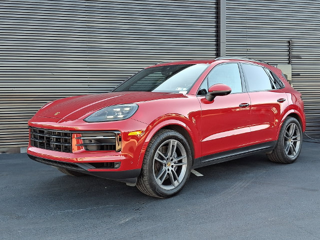 Certified 2024 Porsche Cayenne AWD/4WD image 1