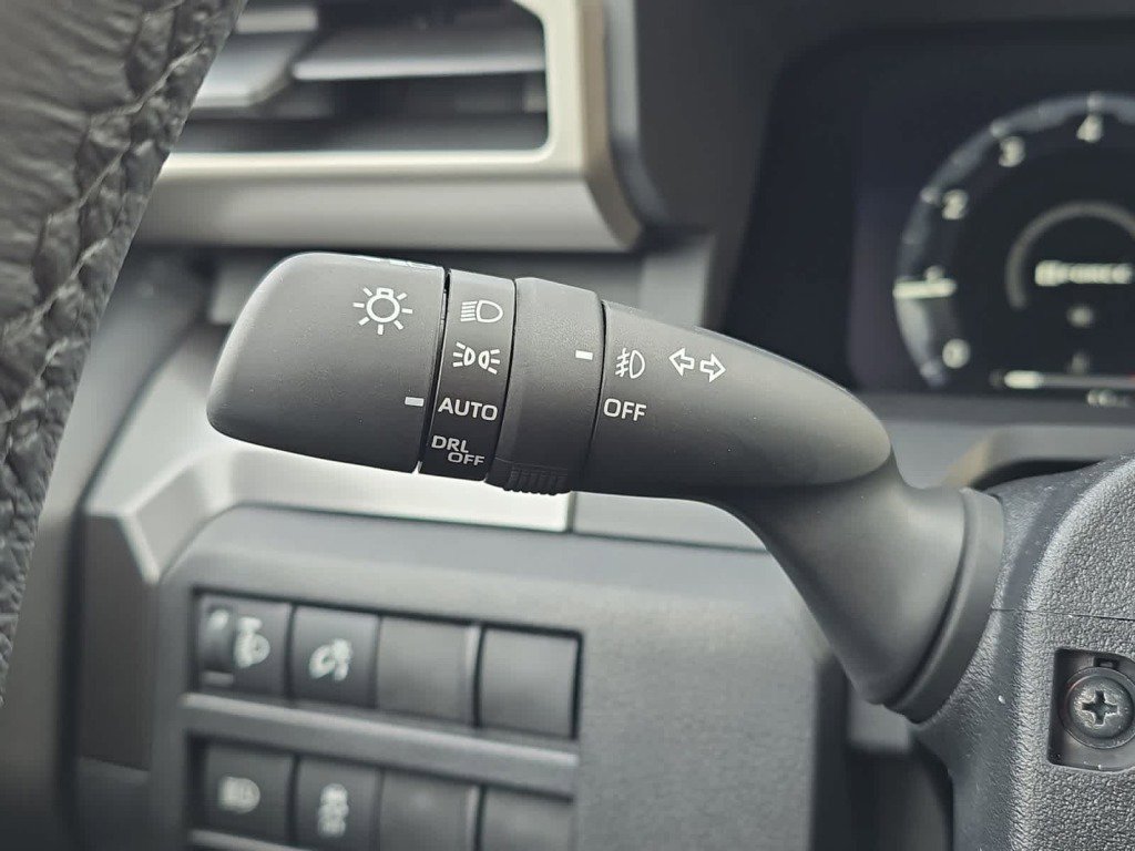 New 2025 Toyota Tacoma TRD Off-Road image 18