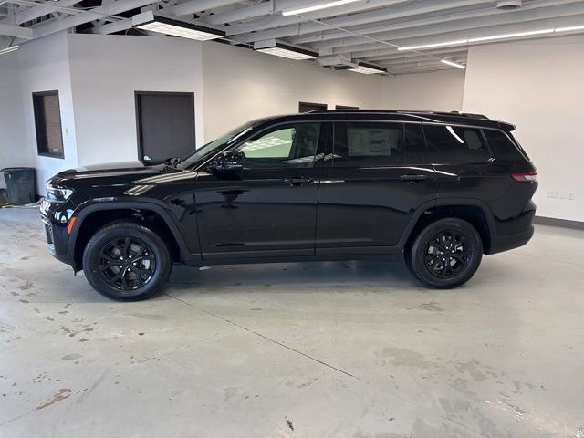 New 2026 Jeep Grand Cherokee L Altitude image 4