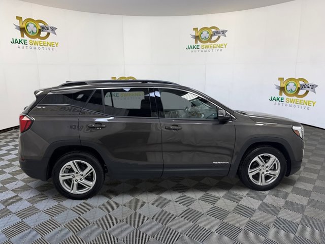 Used 2020 GMC Terrain SLE w/ Driver Convenience Package image 11