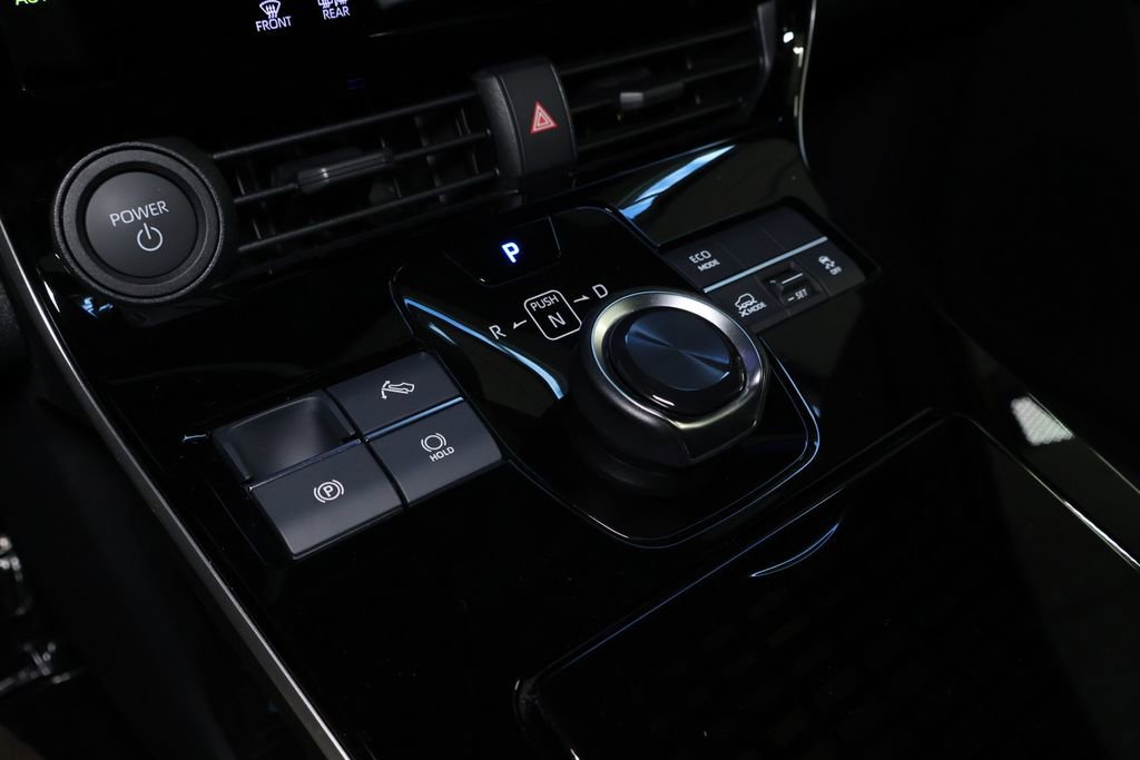 Used 2024 Toyota bZ4X XLE image 32