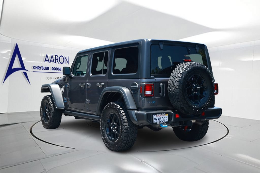 Used 2024 Jeep Wrangler Unlimited AWD/4WD image 2