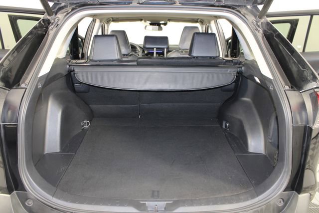 Used 2023 Toyota RAV4 XLE Premium image 20