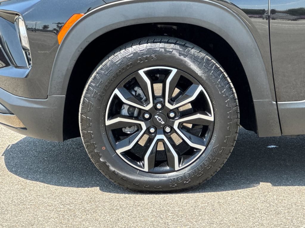 Used 2025 Chevrolet TrailBlazer ACTIV w/ Convenience Package FWD image 30