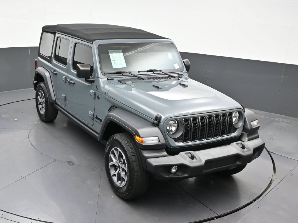 Used 2024 Jeep Wrangler Unlimited Sport AWD/4WD image 23