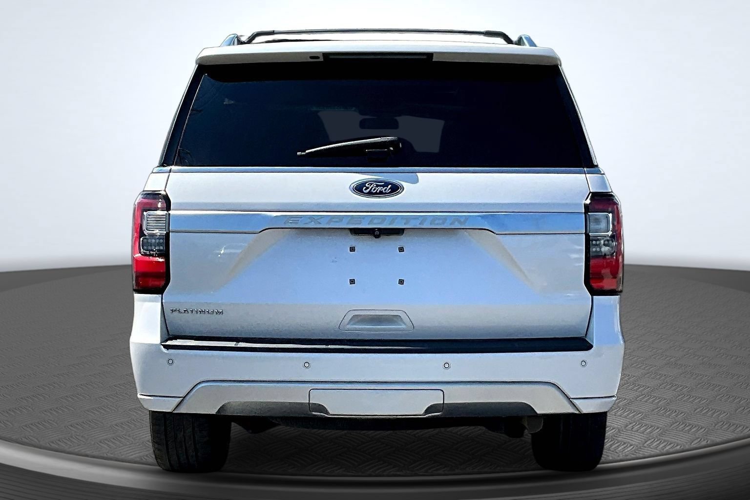 Used 2018 Ford Expedition Platinum AWD/4WD image 4