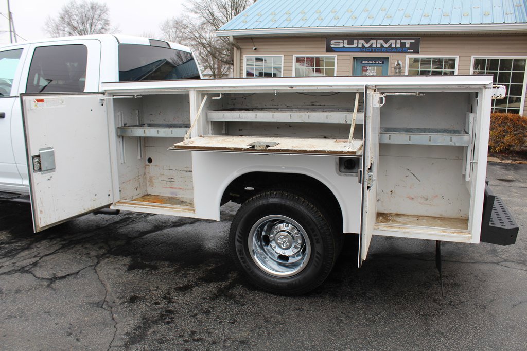 Used 2024 RAM 3500 Tradesman w/ Chrome Appearance Group image 39