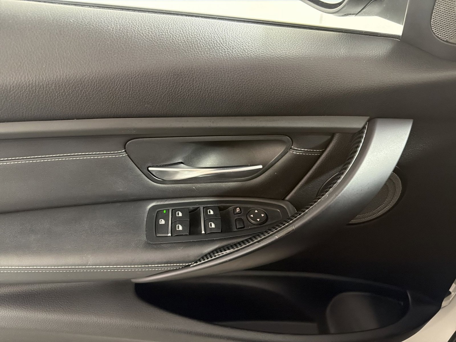 Used 2018 BMW M3 image 15