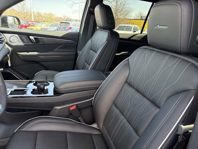 New 2026 Buick Enclave Avenir w/ Super Cruise Package FWD image 14