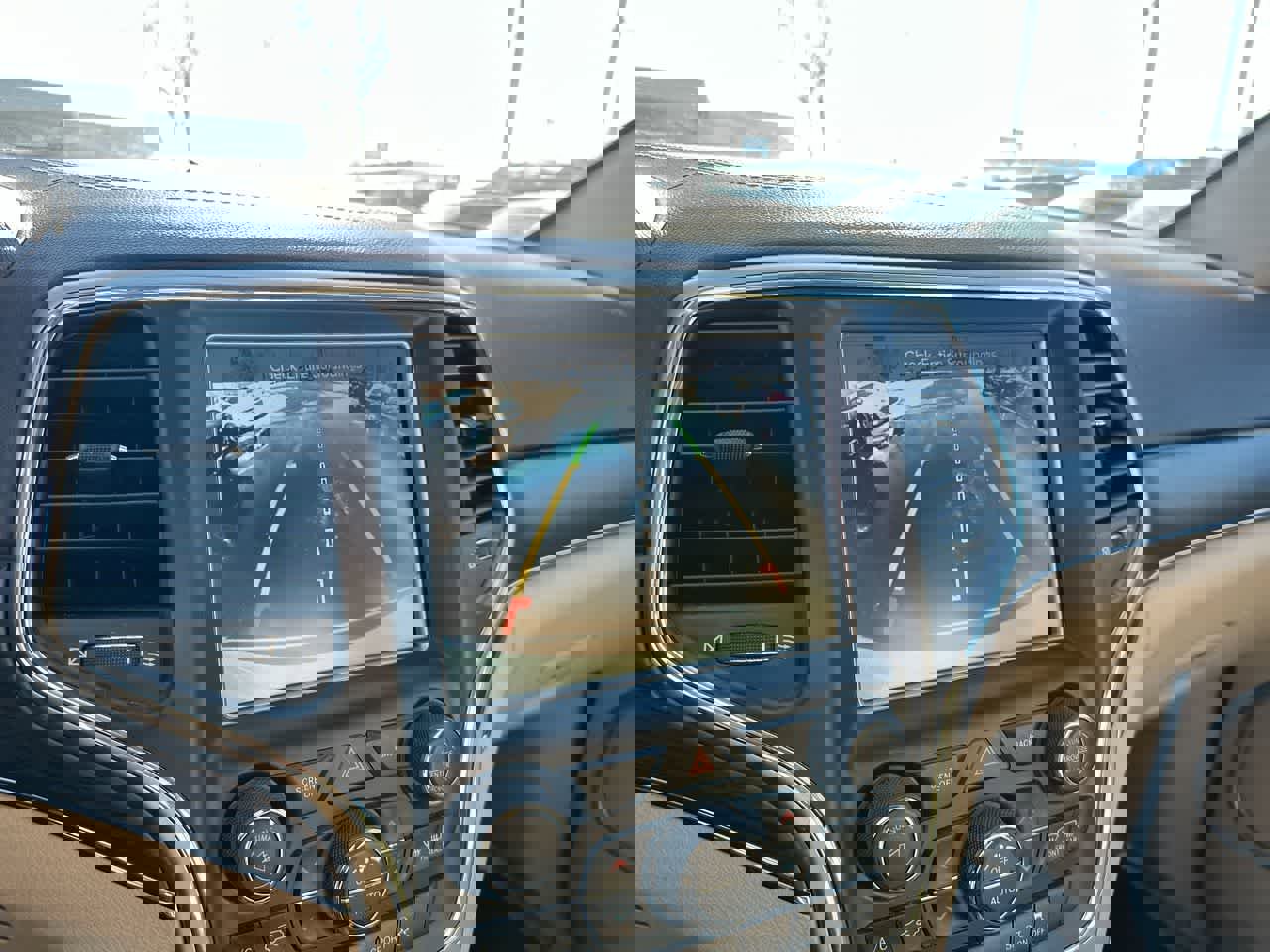 Used 2017 Jeep Grand Cherokee Overland image 34