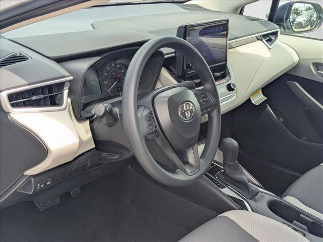 Used 2025 Toyota Corolla LE FWD video 3