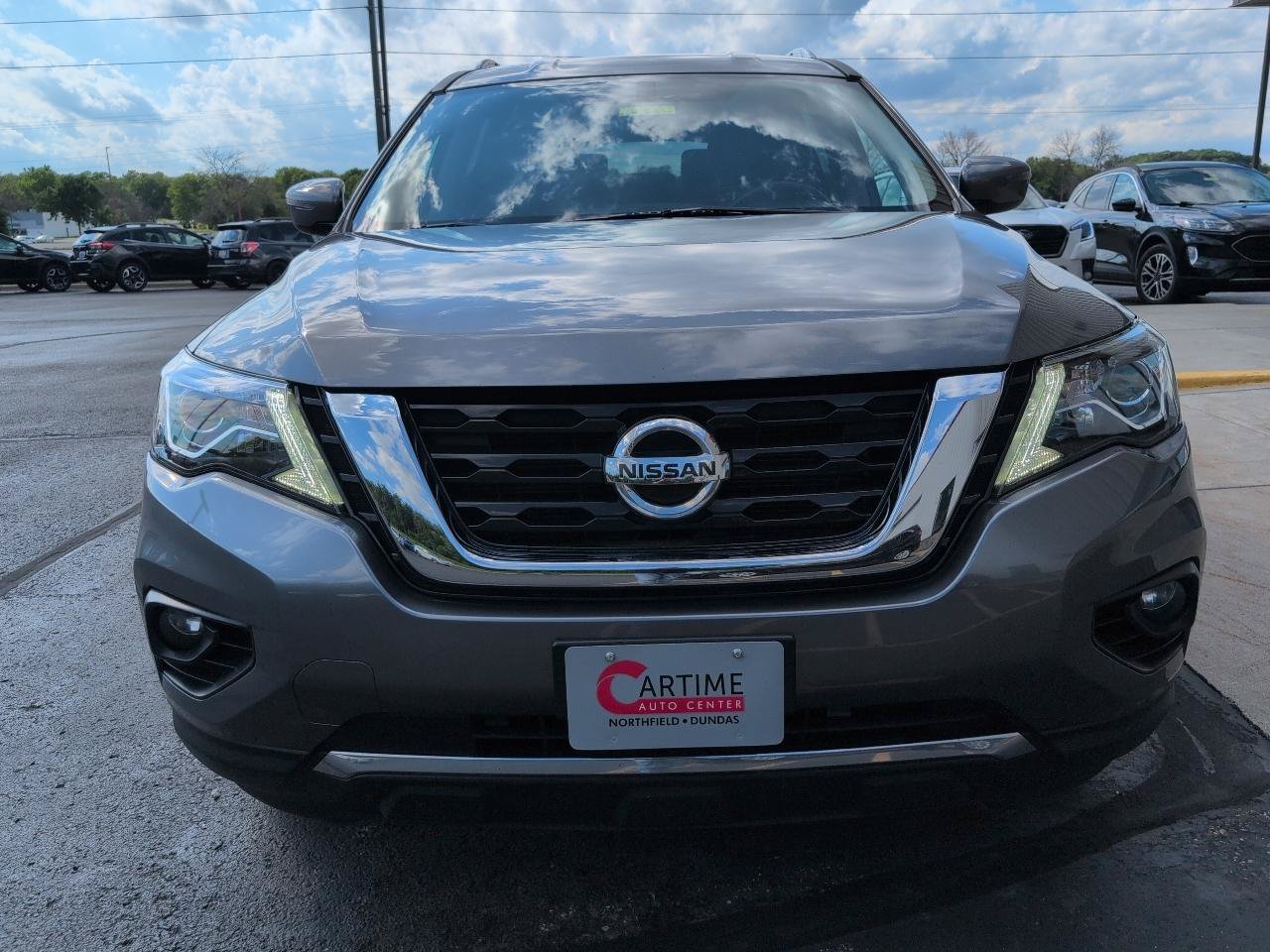 Used 2017 Nissan Pathfinder SV w/ Trailer Tow Package AWD/4WD image 3
