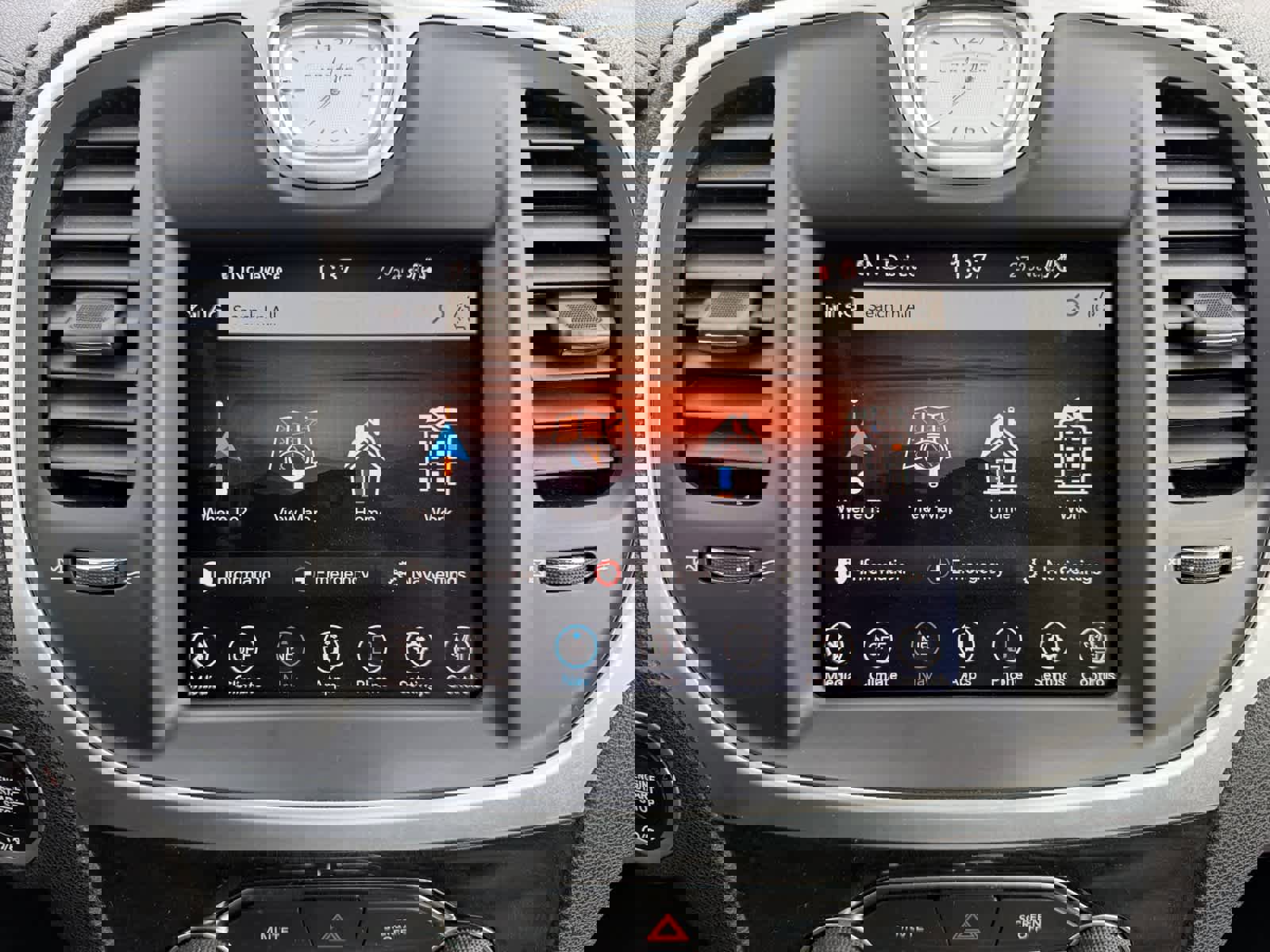 Used 2023 Chrysler 300 Touring L w/ Popular Equipment Group image 19