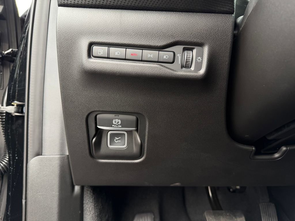 New 2026 Jeep Cherokee Limited image 17