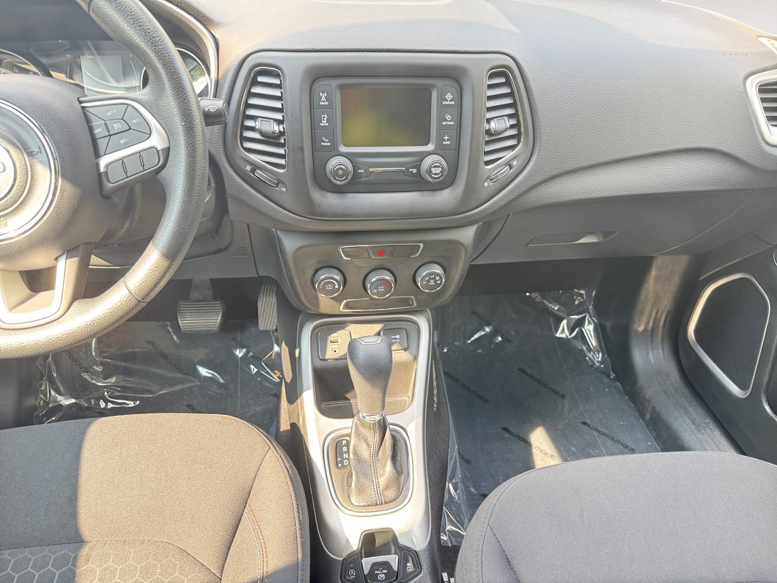 Used 2018 Jeep Compass Sport FWD image 11