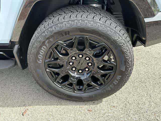 Used 2024 GMC Hummer EV 2X AWD/4WD image 5