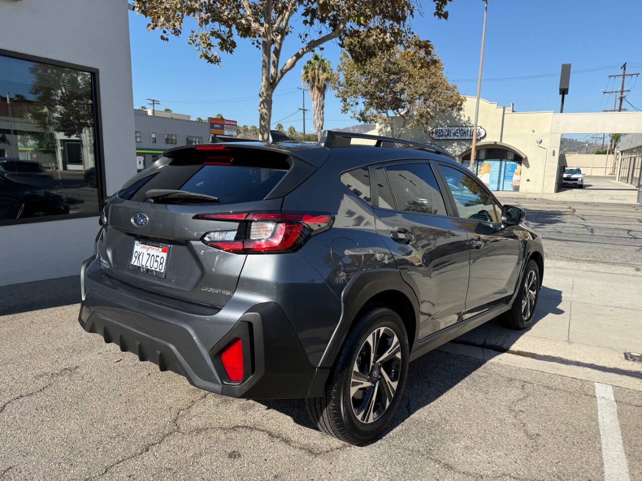 Used 2024 Subaru Crosstrek 2.0i Premium AWD/4WD image 9