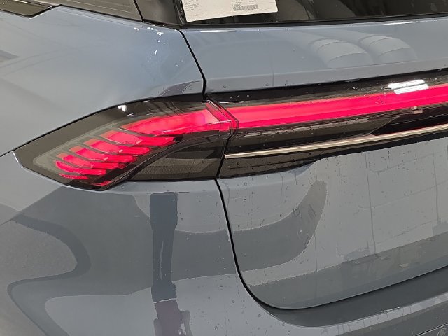 New 2026 Lincoln Nautilus Reserve w/ Jet Appearance Package AWD/4WD image 29