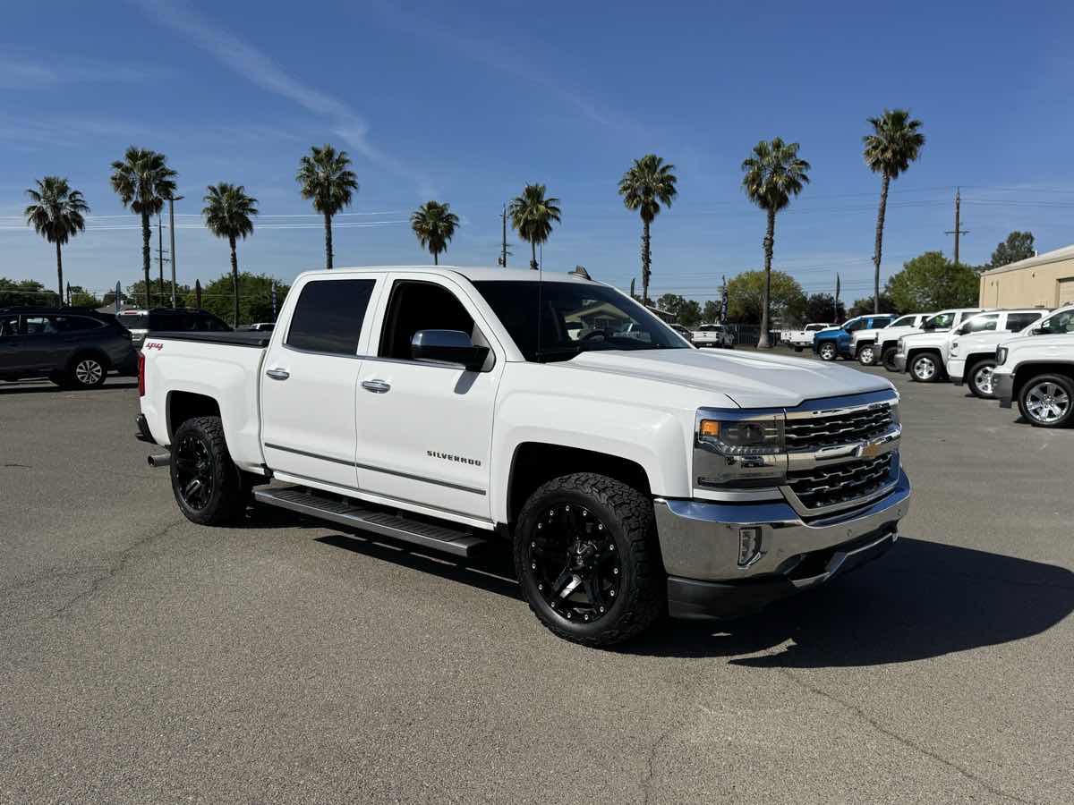 Used 2018 Chevrolet Silverado 1500 LTZ w/ Sport Package AWD/4WD image 2