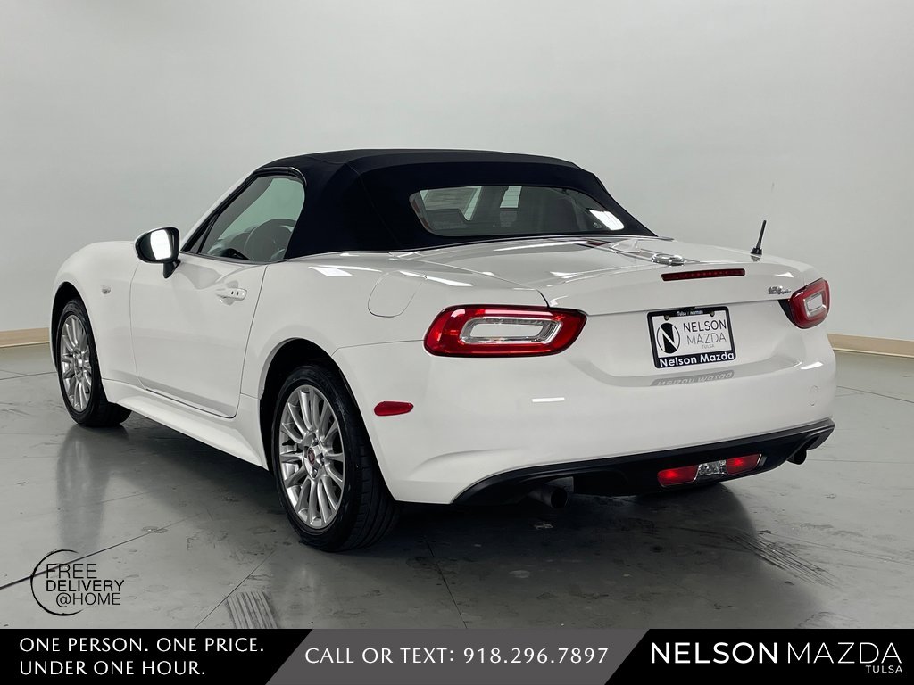 Used 2020 FIAT 124 Spider Classica w/ Technology Group image 9