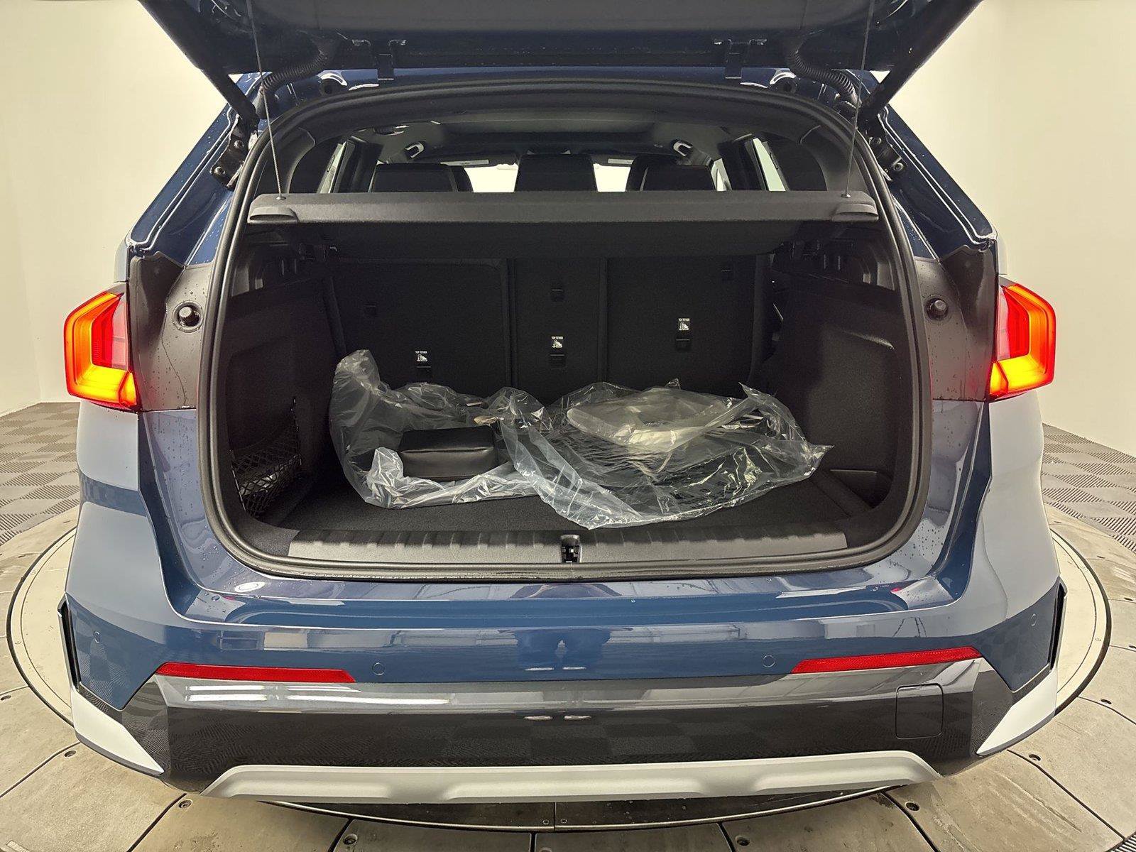 New 2027 BMW X1 xDrive28i AWD/4WD image 21
