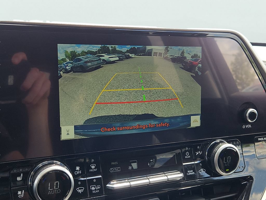 Used 2023 Toyota Highlander Limited AWD/4WD image 16