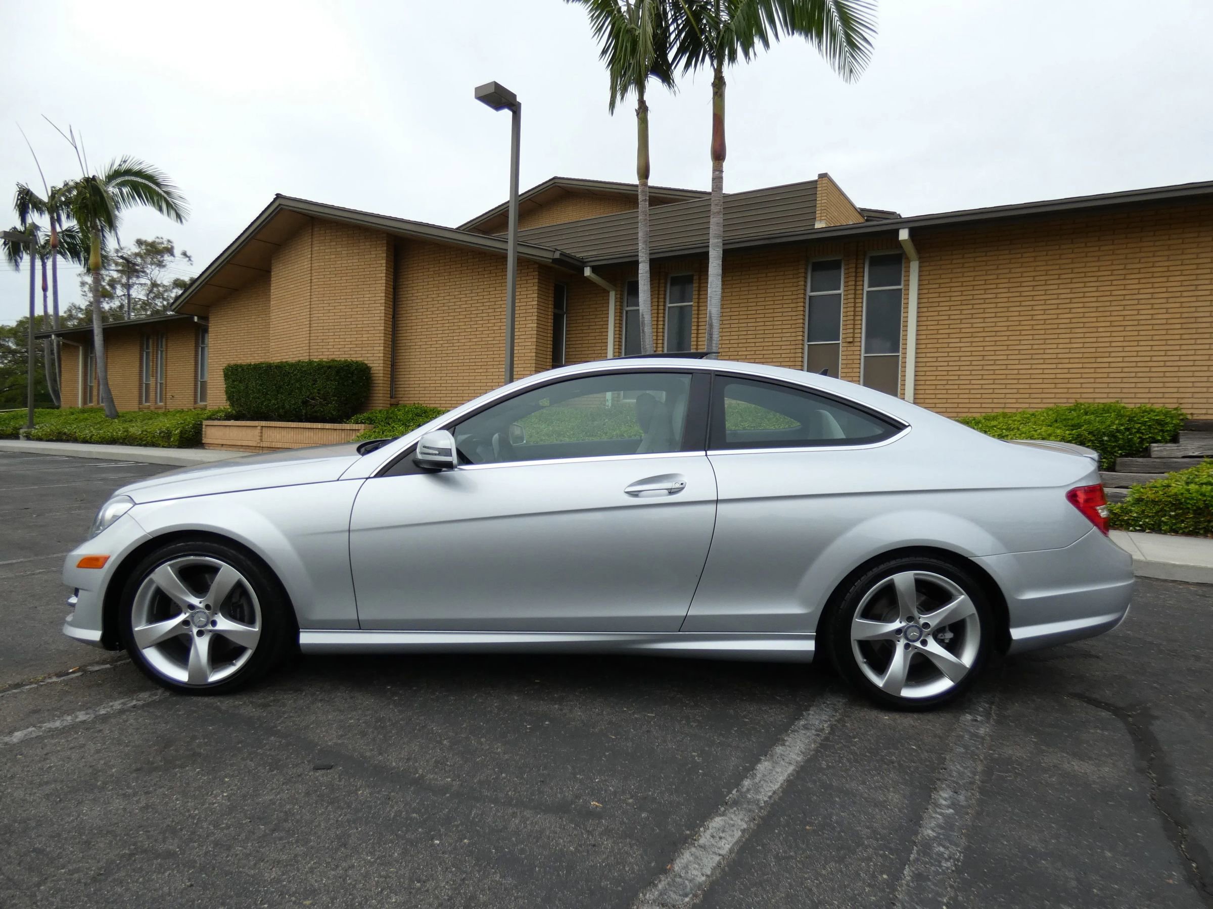 Used 2015 Mercedes-Benz C 350 Coupe image 11