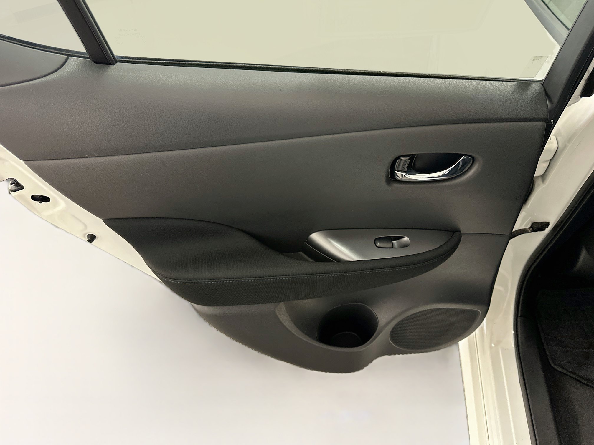Used 2025 Nissan Leaf S FWD image 26